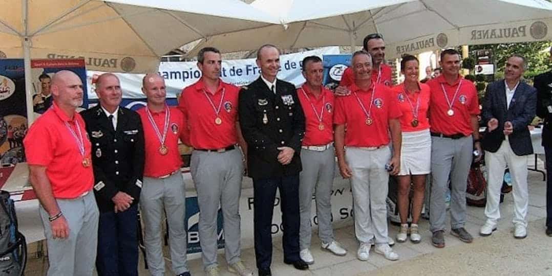 Les gendarmes champions de France militaires de golf