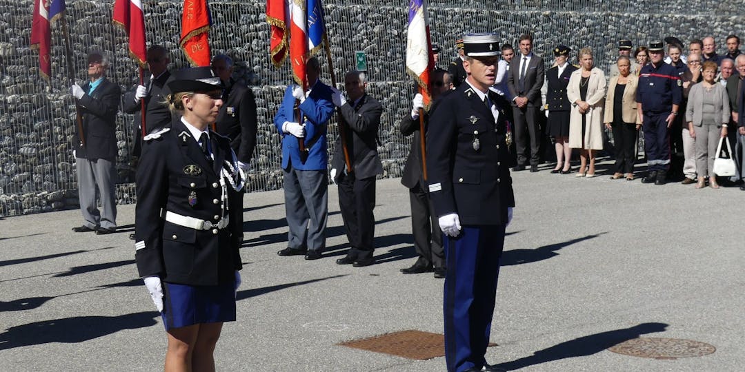 Le capitaine Marianne Richard, première femme à la tête de la compagnie de Puget-Theniers