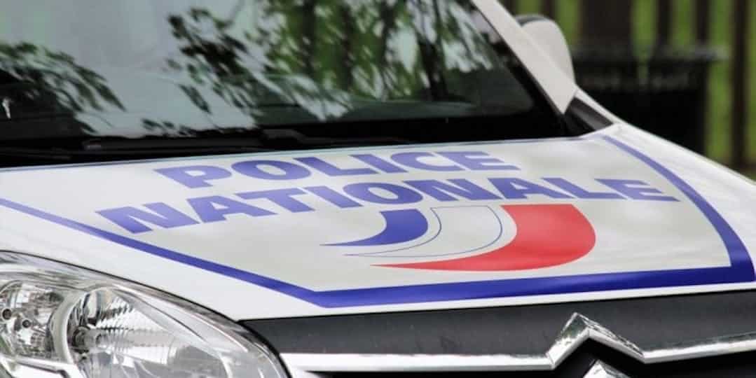 Agression à Champigny : “ils se sont acharnés sur moi” dit la policière