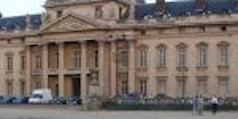 Une photo de l'Ecole militaire, bâtiment fondé en 1751. (Crédit photo: Steven Byles / Flickr).