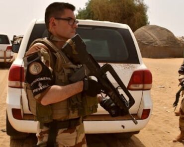 Gendarmes prévôts au Mali (photo d'illustration Jean-Marc Tanguy pour L'Essor de la Gendarmerie)E